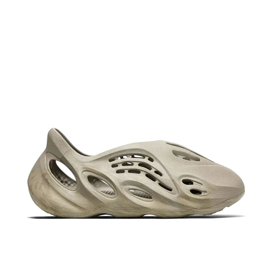 YEEZY FOAM RUNNER STONE SALT